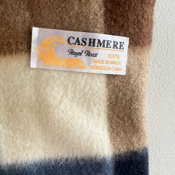 Royal Rossi Plaid Mongolian Cashmere Fringe Scarf Blue Brown Cream - Picture 7 of 7